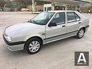 RENAULT 19