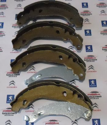 ARKA FREN BALATASI SAXO-XSARA-ZX-106-306-CLIO-LAGUNA-LOGAN-TWINGO BENDİX 4241.J1