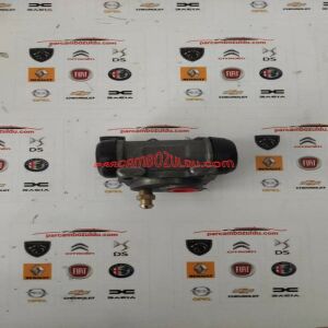 4402.91 Arka Merkez Sağ 106-Saxo